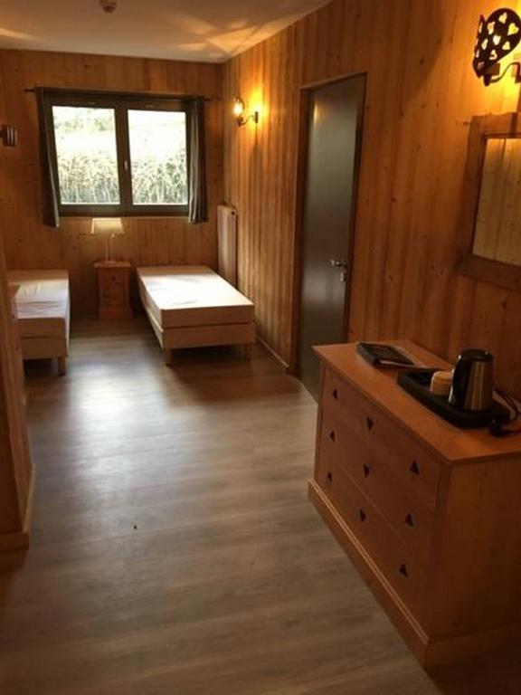 Hotel Les Combelles Châtel Eksteriør billede