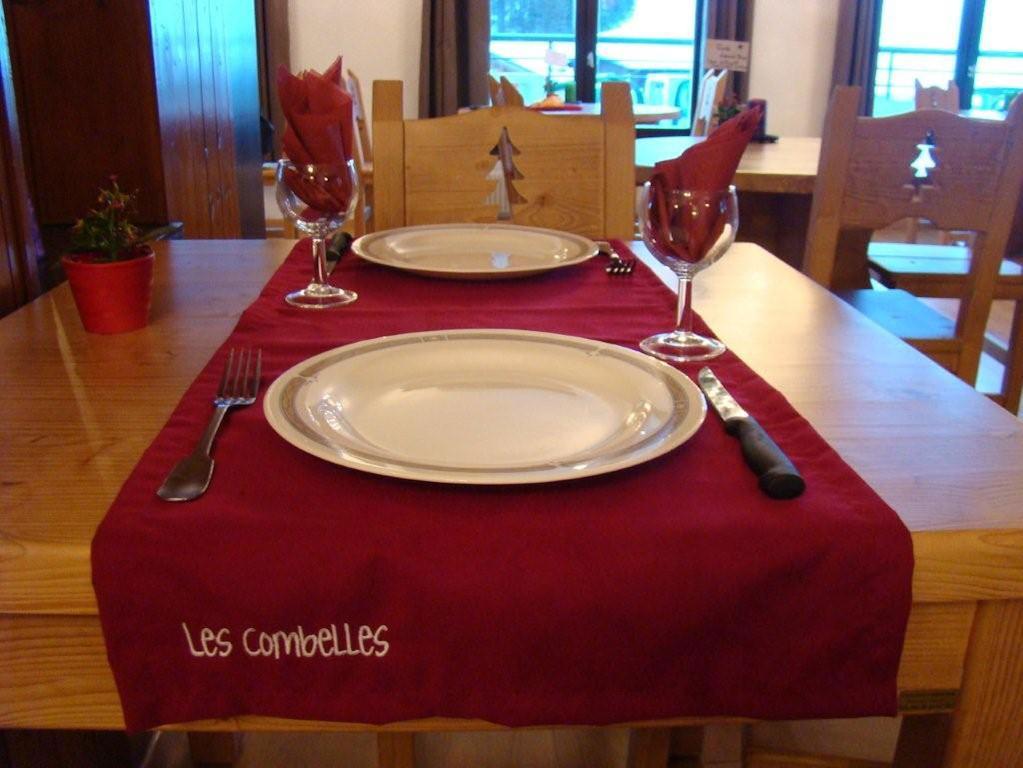 Hotel Les Combelles Châtel Eksteriør billede
